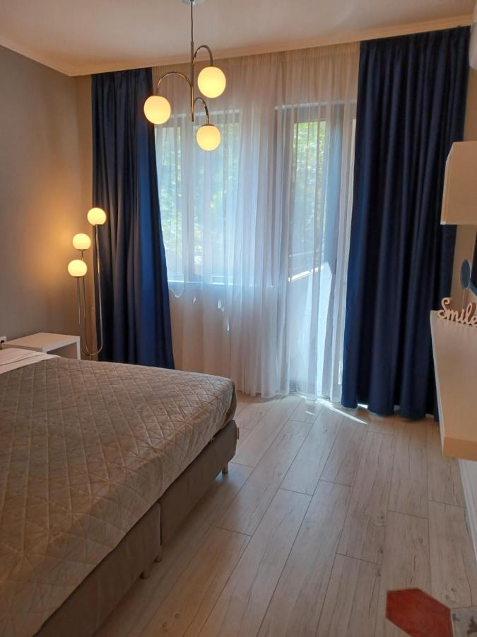 Tara Deluxe Apartment Varna Esterno foto