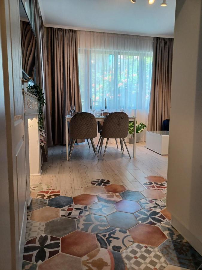 Tara Deluxe Apartment Varna Esterno foto